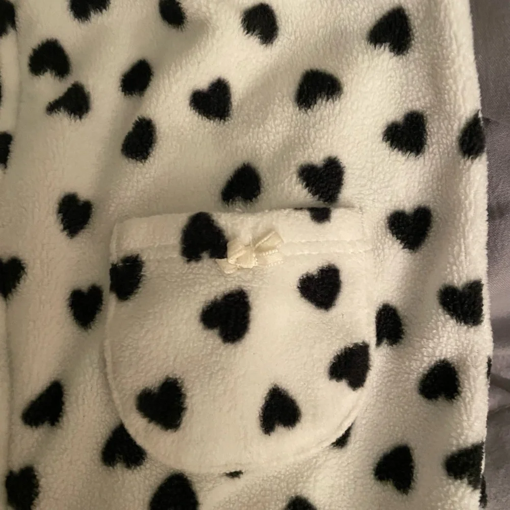 Carter's Black & White Hearts Patterned Fleece Jumpsuit  w/Front Pockets & Bows - Picture 3 of 5